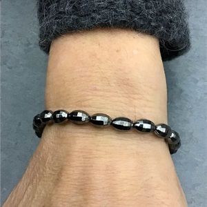 NWOT Beautiful Bracelet in black